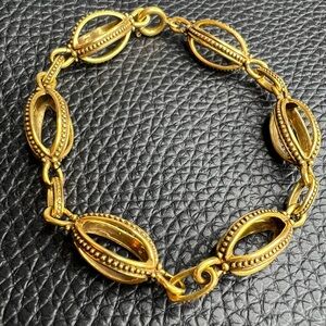 c.1950s Vintage French Oval Link Gold Tone Vermeil Bracelet 8"
